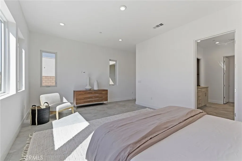 1410 Celadon Street, Palm Springs, California 92262 home-pic-10